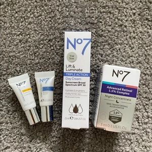 No 7 skincare set